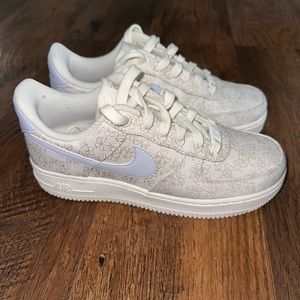 Women’s Air Force 1 07’ SE Jacquard Floral embroidery